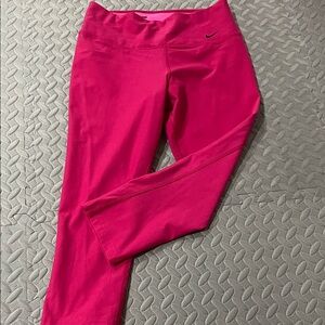 Nike Fuchsia Activewear capris